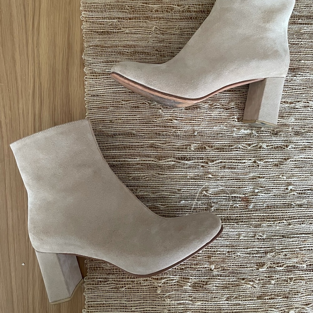 MNZ Agnes Boot in Buff Size 36